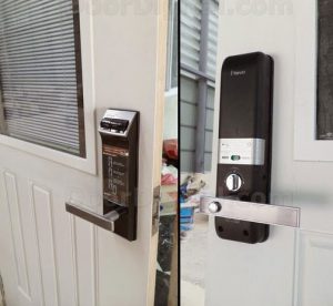 Khoá vân tay cửa gỗ cửa kính 2 cánh Khoá vân tay cửa gỗ cửa kính 2 cánh