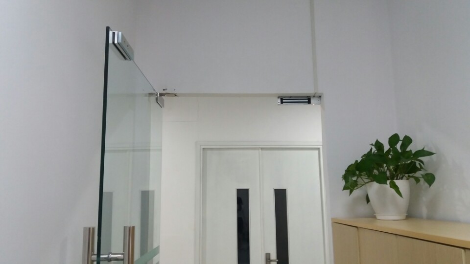 Khóa từ soyal PRO-0600M - Lắp đặt khóa cửa từ, thẻ từ vân tay giá tốt