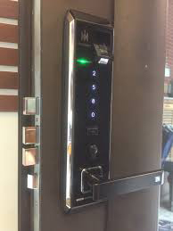 lắp đặt Khóa cửa vân tay + mã số H-gang Prisma F901