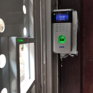 Khóa vân tay nhà trọ cửa sắt Ronald jack F200